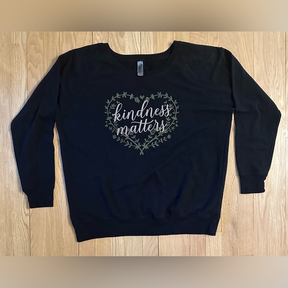 Kindness Matters Lightweight Crewneck Graphic Pullover Sweatshirt, Women’s 1X - Picture 1 of 6